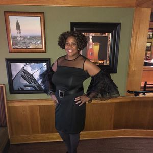 Meet your Posher, Iris